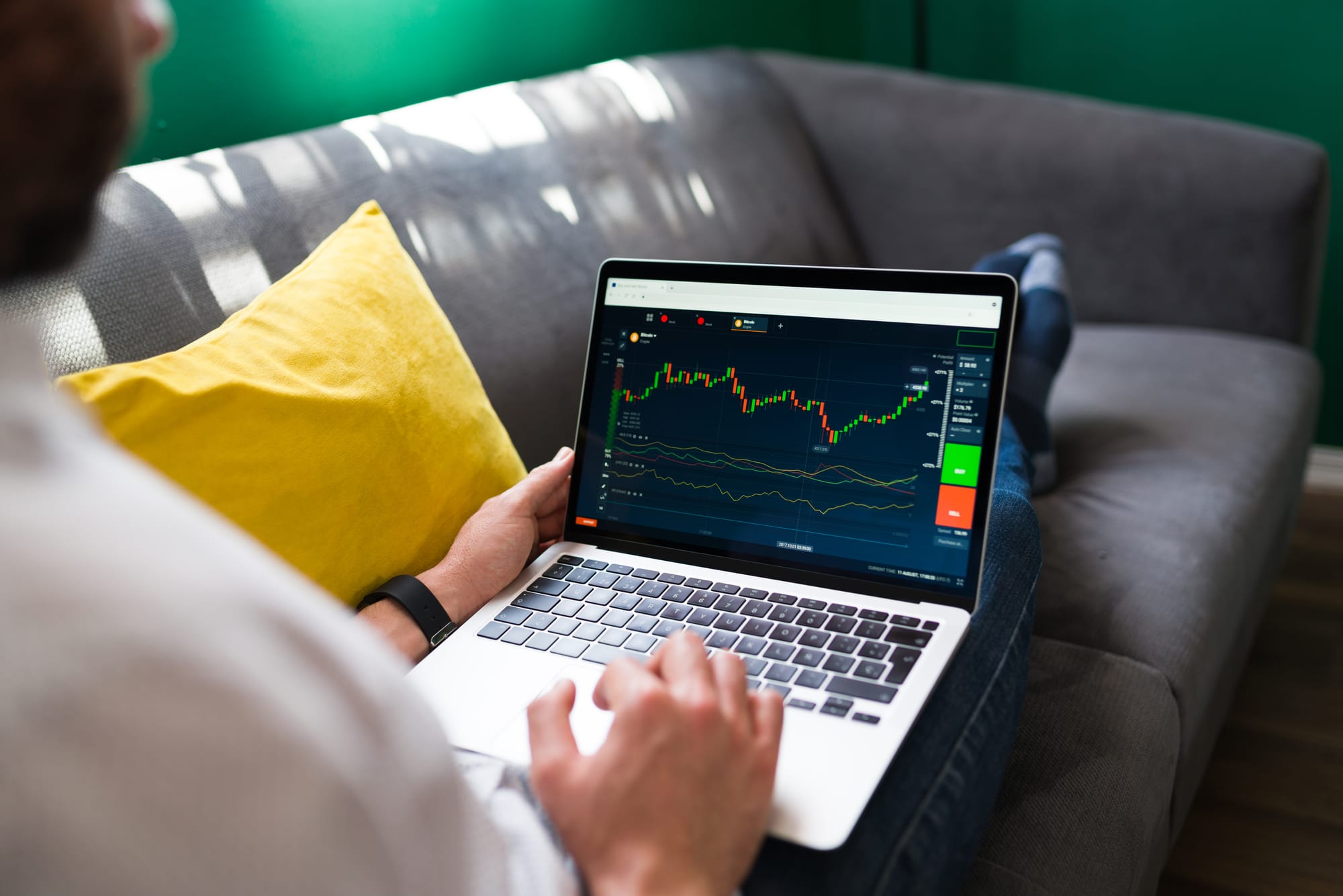 Five-step hybrid trading setup process in Cirrus interface